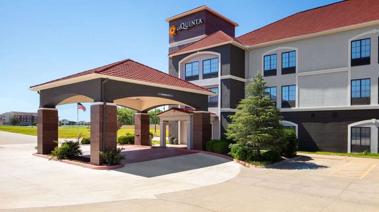 <b>La Quinta Inn & Suites Woodward Exterior</b>. Images powered by <a href="https://iceportal.shijigroup.com/" title="IcePortal" target="_blank">IcePortal</a>.