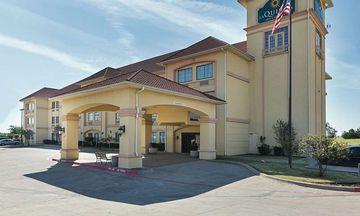 La Quinta Inn & Suites Alvarado