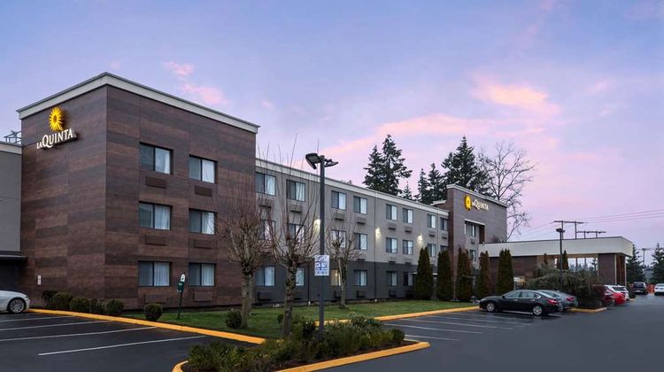 La Quinta Inn Everett Exterior