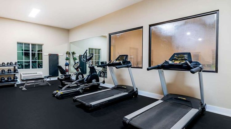 La Quinta Inn & Suites Bedford Health