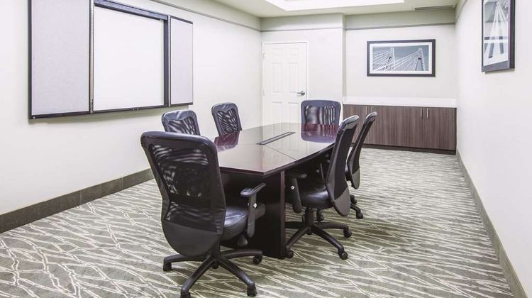 La Quinta Inn & Suites Bay City Meeting