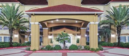 La Quinta Inn & Suites Bay City Exterior
