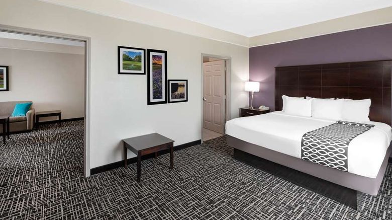 <b>La Quinta Inn & Suites Port Lavaca Room</b>. Images powered by <a href="https://iceportal.shijigroup.com/" title="IcePortal" target="_blank">IcePortal</a>.