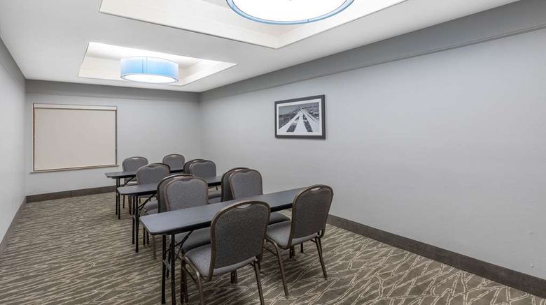 <b>La Quinta Inn & Suites Port Lavaca Meeting</b>. Images powered by <a href="https://iceportal.shijigroup.com/" title="IcePortal" target="_blank">IcePortal</a>.