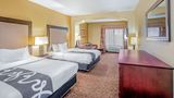 La Quinta Inn & Suites Vicksburg Suite