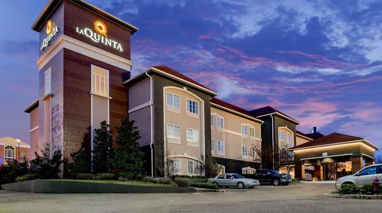 La Quinta Inn & Suites Vicksburg Exterior