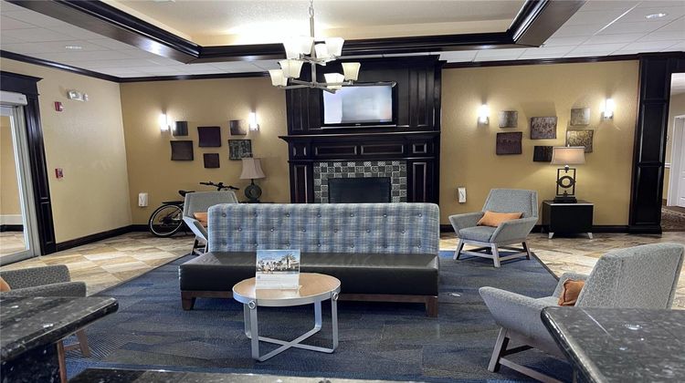 La Quinta Inn & Suites Vicksburg Lobby