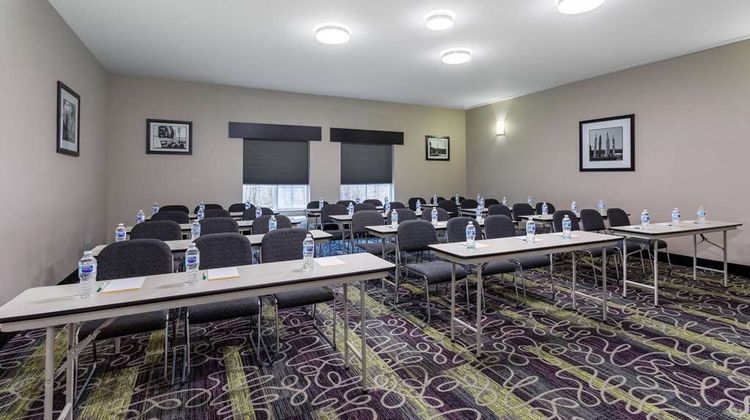 La Quinta Inn & Suites Madison Meeting