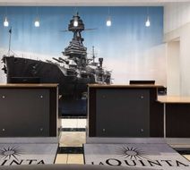 La Quinta Inn & Suites Deer Park Lobby