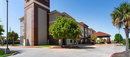 La Quinta Inn & Suites Deer Park Exterior