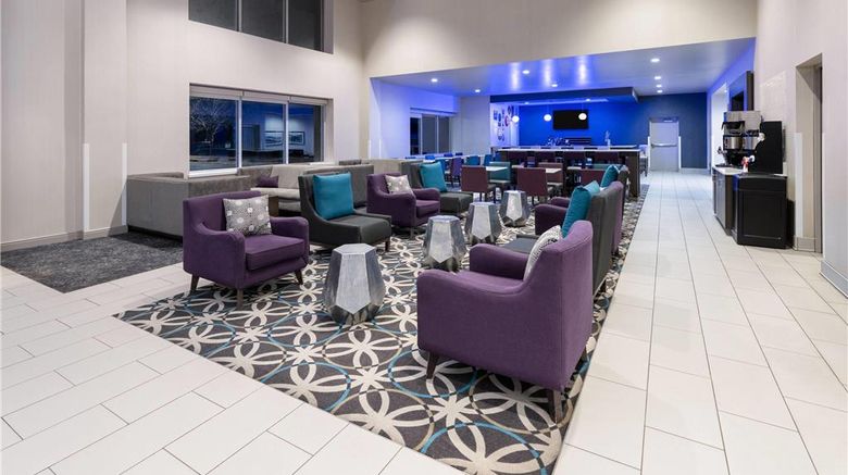 <b>La Quinta Inn Fort Collins Lobby</b>. Images powered by <a href="https://iceportal.shijigroup.com/" title="IcePortal" target="_blank">IcePortal</a>.