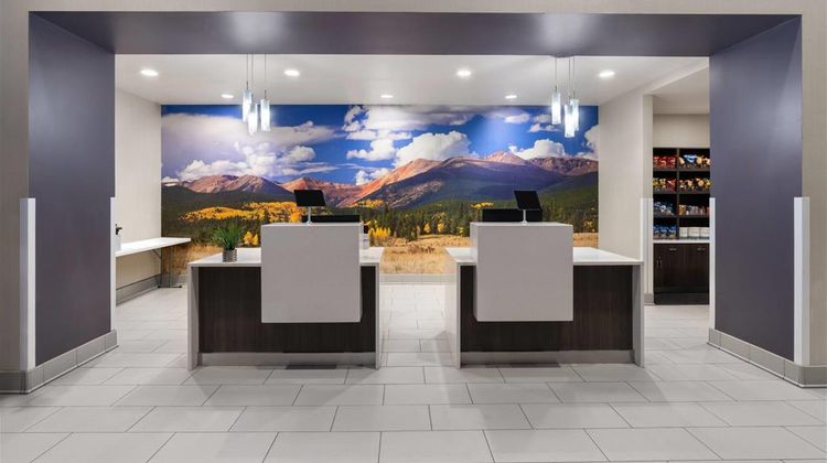 La Quinta Inn Fort Collins Lobby
