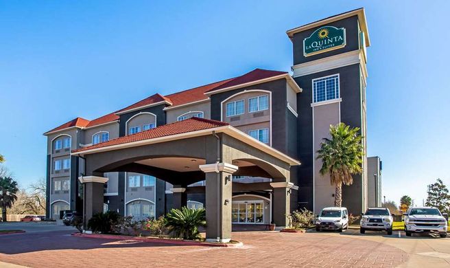 La Quinta Inn & Suites Columbus Exterior