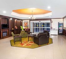 La Quinta Inn & Suites Columbus Lobby