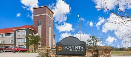 La Quinta Inn & Suites Bridge City Exterior