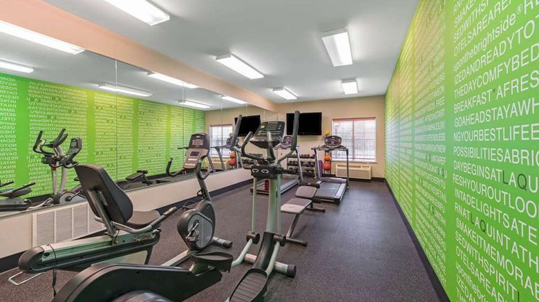 <b>La Quinta Inn & Suites Bridge City Health</b>. Images powered by <a href="https://iceportal.shijigroup.com/" title="IcePortal" target="_blank">IcePortal</a>.