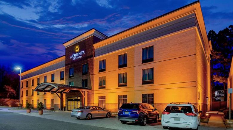 <b>La Quinta Inn & Suites by Wyndham Bel Air Exterior</b>. Images powered by <a href="https://iceportal.shijigroup.com/" title="IcePortal" target="_blank">IcePortal</a>.