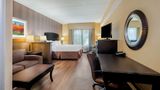 La Quinta Inn & Suites by Wyndham Bel Air Suite