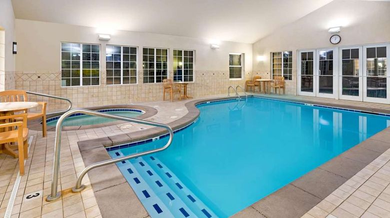 <b>La Quinta Inn Missoula Pool</b>. Images powered by <a href="https://iceportal.shijigroup.com/" title="IcePortal" target="_blank">IcePortal</a>.