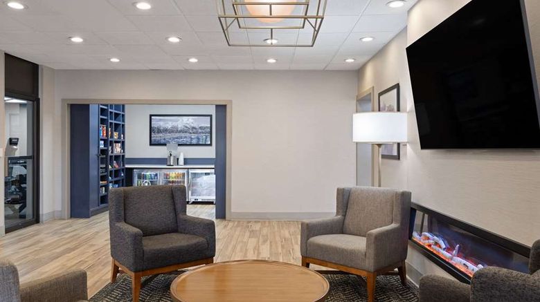 <b>AmericInn Casper Event Center Area Lobby</b>. Images powered by <a href="https://iceportal.shijigroup.com/" title="IcePortal" target="_blank">IcePortal</a>.