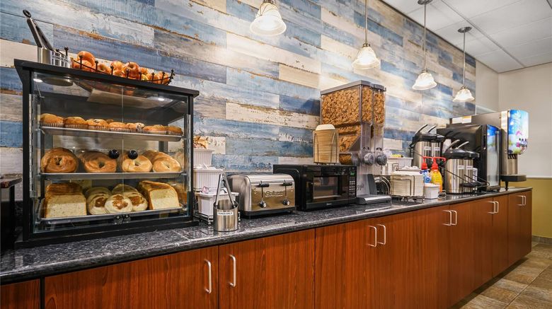 <b>La Quinta Inn & Suites Stonington Restaurant</b>. Images powered by <a href="https://iceportal.shijigroup.com/" title="IcePortal" target="_blank">IcePortal</a>.