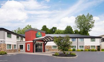 La Quinta Inn Buffalo Airport
