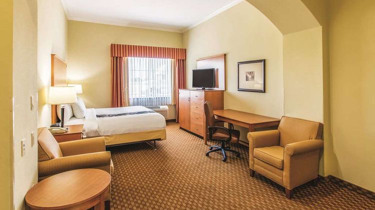 La Quinta Inn & Suites Bridgeport Room