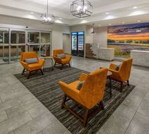 La Quinta Inn & Suites Bridgeport Lobby