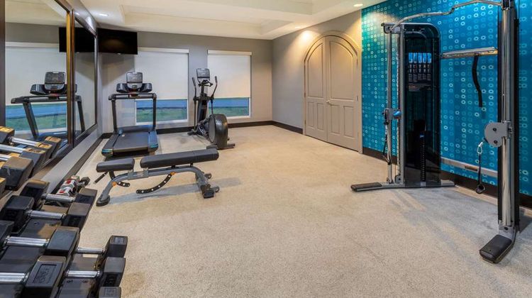 La Quinta Inn & Suites Bridgeport Health