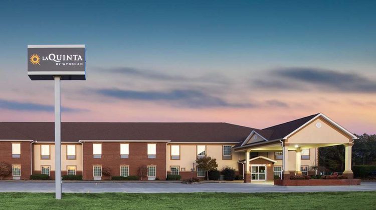 La Quinta Inn Calhoun Exterior