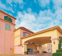 La Quinta Inn & Suites Glen Rose Exterior