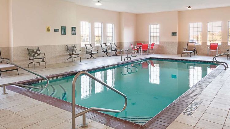 La Quinta Inn & Suites Glen Rose Pool