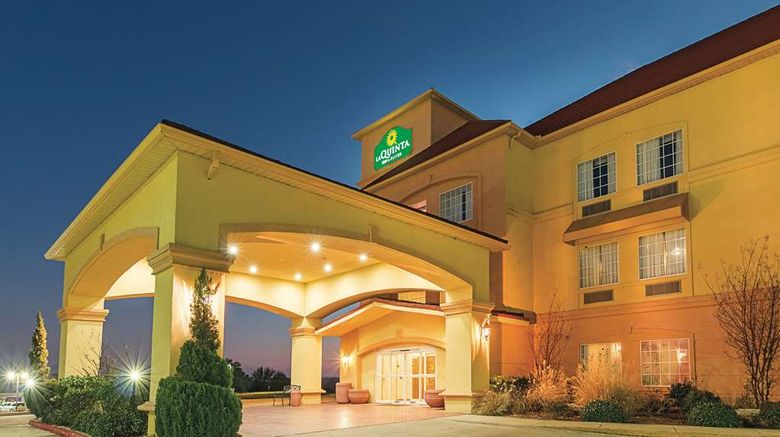 <b>La Quinta Inn & Suites Glen Rose Exterior</b>. Images powered by <a href="https://iceportal.shijigroup.com/" title="IcePortal" target="_blank">IcePortal</a>.