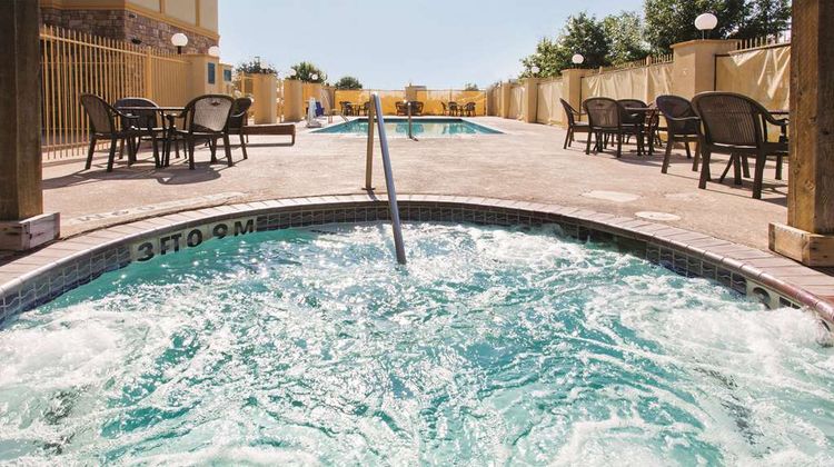 La Quinta Inn & Suites Schertz Pool