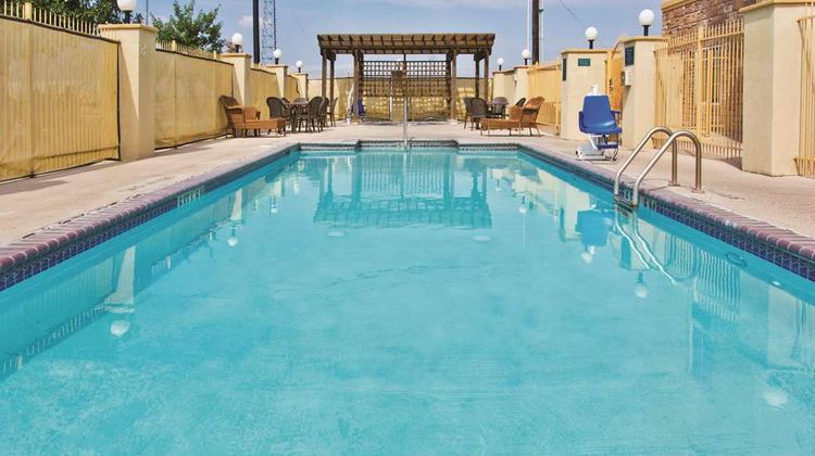 La Quinta Inn & Suites Schertz Pool