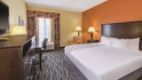 La Quinta Inn & Suites Tulsa Airport Room