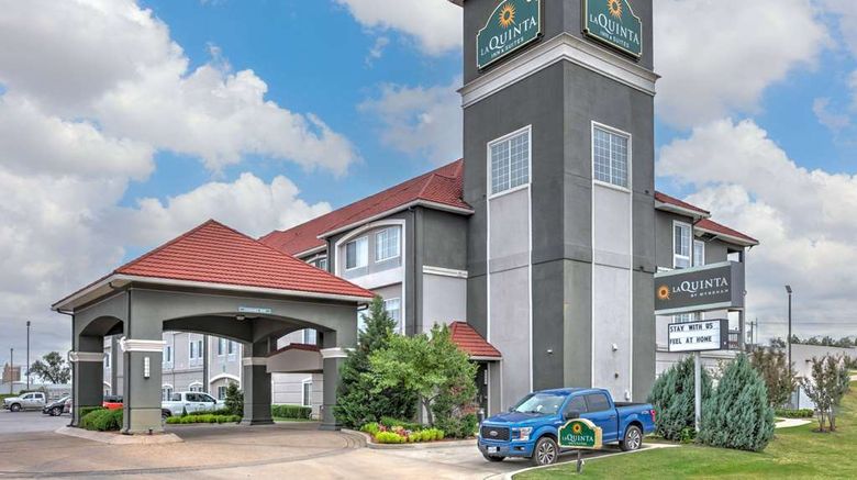 La Quinta Inn  and  Suites Tulsa Airport Exterior. Images powered by <a href="https://iceportal.shijigroup.com" target="_blank" rel="noopener">Ice Portal</a>.