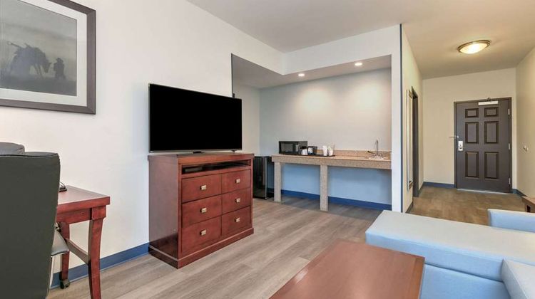 La Quinta Inn & Suites Ft Worth Suite