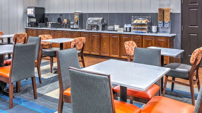 <b>La Quinta Inn & Suites Ft Worth Other</b>. Images powered by <a href="https://iceportal.shijigroup.com/" title="IcePortal" target="_blank">IcePortal</a>.