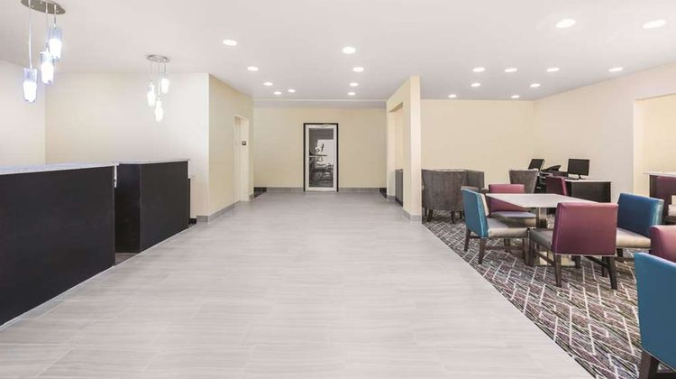 La Quinta Inn & Suites Rome Lobby