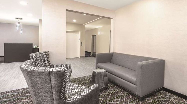 La Quinta Inn & Suites Rome Lobby