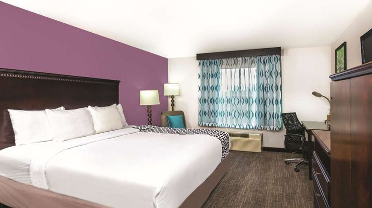 La Quinta Inn & Suites Rome Room