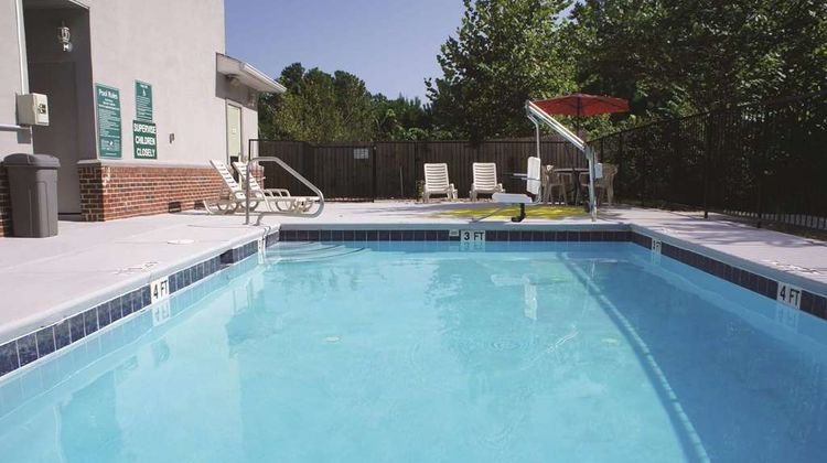 La Quinta Inn & Suites Rome Pool
