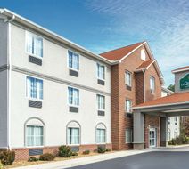 La Quinta Inn & Suites Rome Exterior