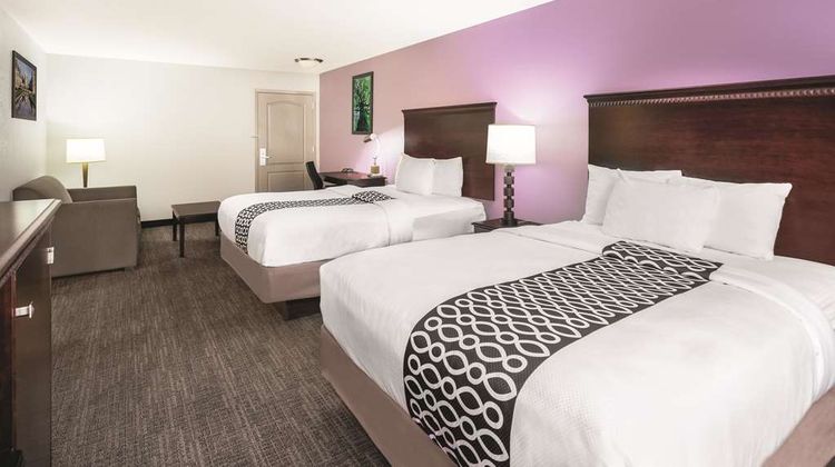 La Quinta Inn & Suites Rome Suite