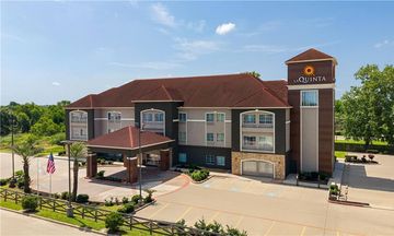 La Quinta Inn & Suites Brookshire