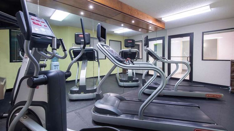 La Quinta Inn & Suites Erie Health