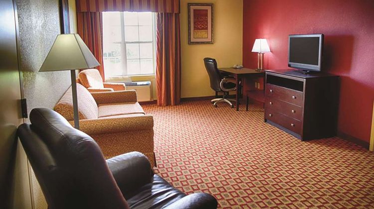 La Quinta Inn & Suites Alice Suite