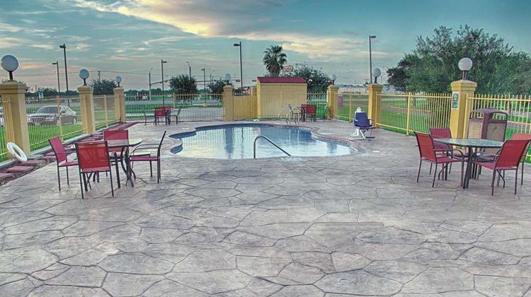 La Quinta Inn & Suites Alice Pool