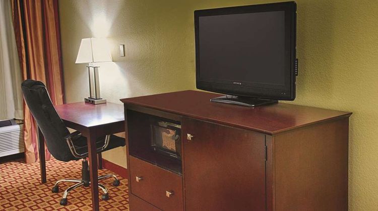 La Quinta Inn & Suites Alice Room